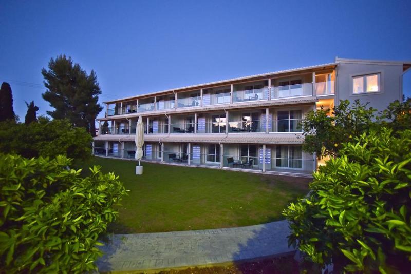 Palapart Gikas Suites And Studios Gouvia Luaran gambar