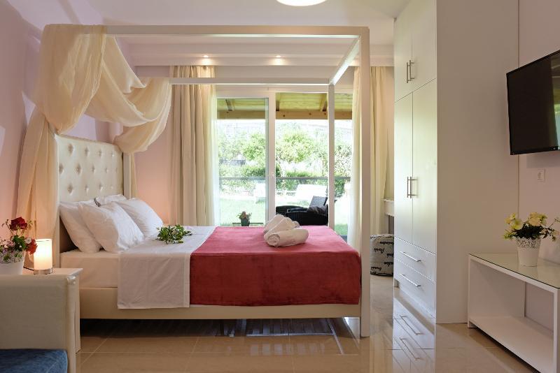 Palapart Gikas Suites And Studios Gouvia Luaran gambar